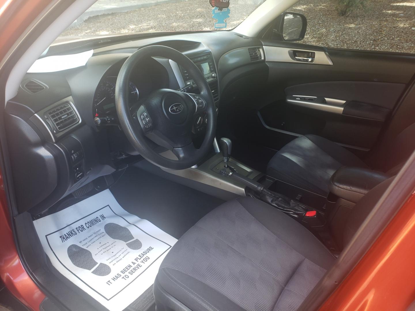 2010 /gray and black Subaru Forester 2.5X Premium (JF2SH6CC4AH) with an 2.5L L4 DOHC 16V engine, 4-Speed Automatic transmission, located at 323 E Dunlap Ave., Phoenix, AZ, 85020, (602) 331-9000, 33.567677, -112.069000 - 2010 Subaru Forester,...... EXCELLENT condition, A Real Must See!! No accidents, Power everything, Ice cold ac, Stereo/CD player, Satellite capable, phone sync, blue tooth, Sunroof, Clean Black and Gray interior with Black leather seats in near perfect condition, power windows, power door locks, Gor - Photo#9